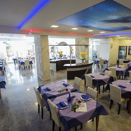Hotel Roma Марина-ди-Масса Экстерьер фото