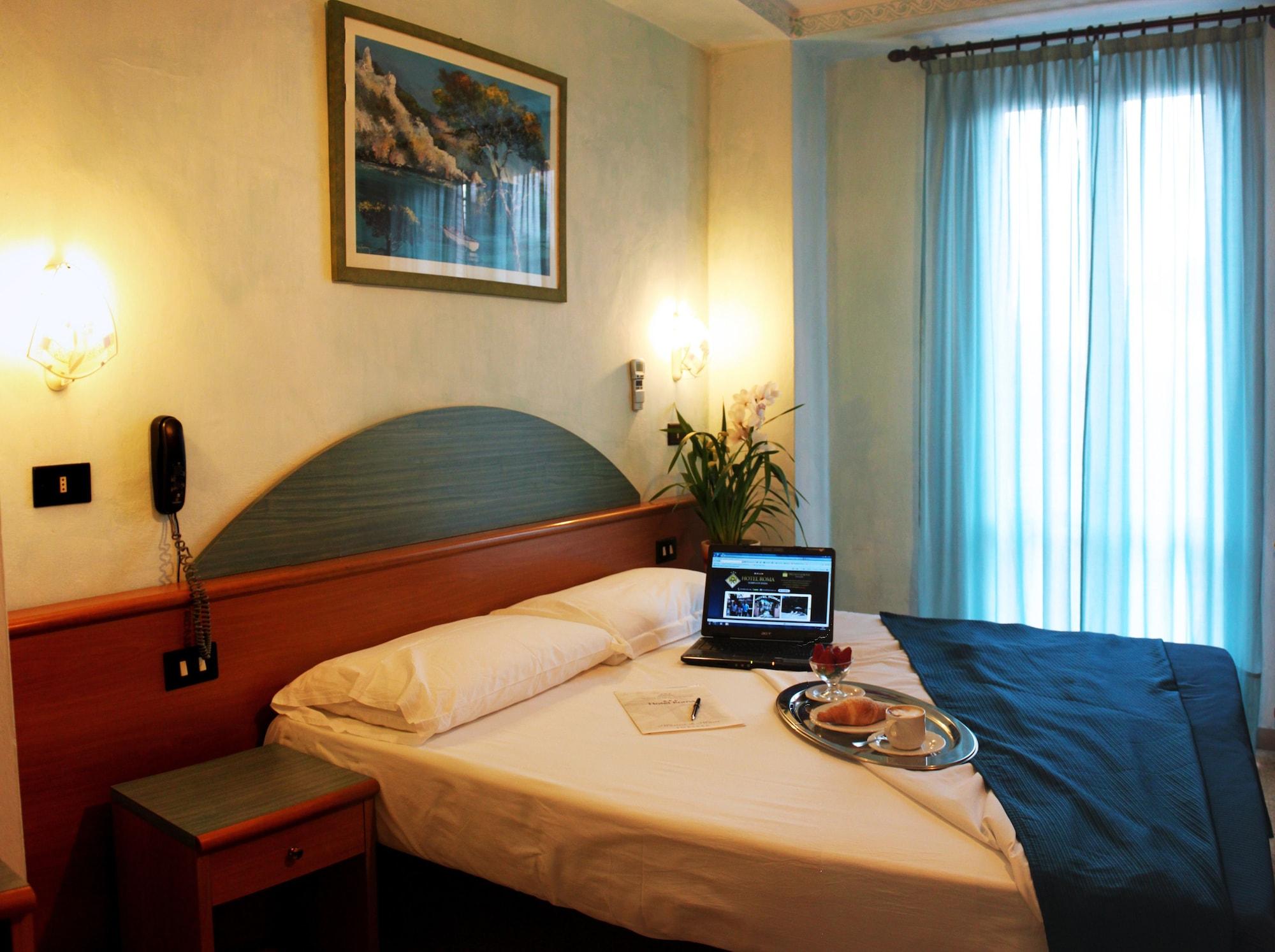 Hotel Roma Марина-ди-Масса Экстерьер фото